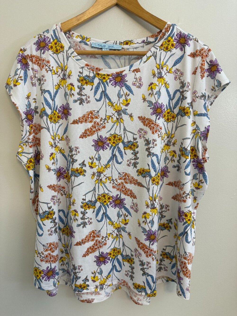 Blue Sol Womens 2X Blouse White Multi Floral Lightweight Cap Sleeve Pullover